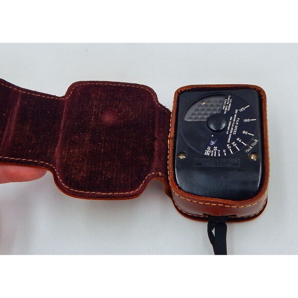 Gossen Lunasix Light Meter 58828 W Germany W Leather Case Untested - Picture 2 of 11